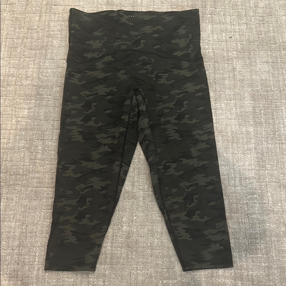 SPANX Camo Booty Boost Leggings